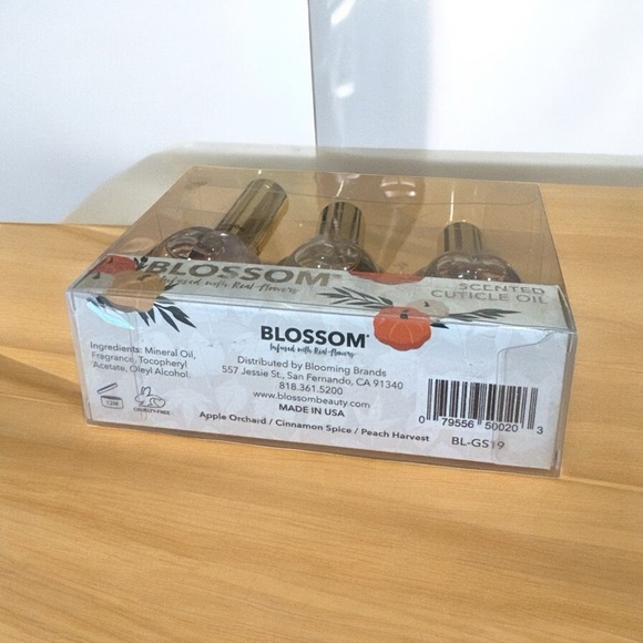 Blossom Scented Cuticle Oil Trio – Apple Orchard, Peach Harvest, Cinnamon Spice - Picture 2 of 4